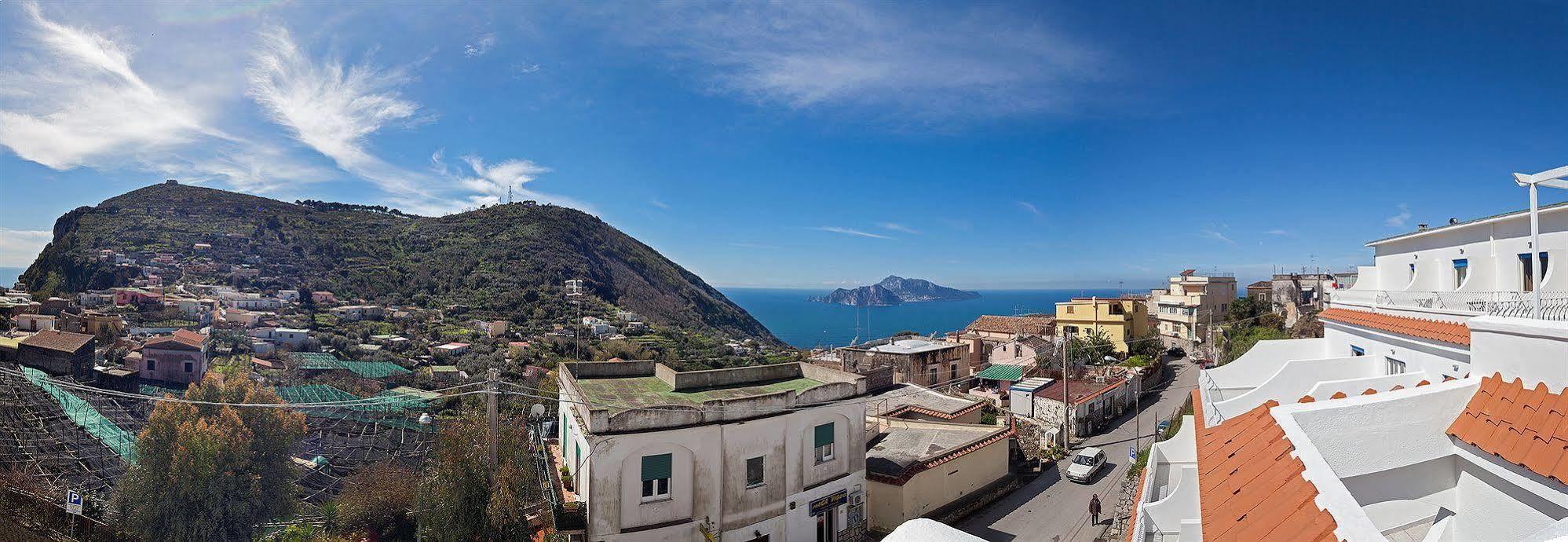 Hotel Caruso Massa Lubrense Exterior photo